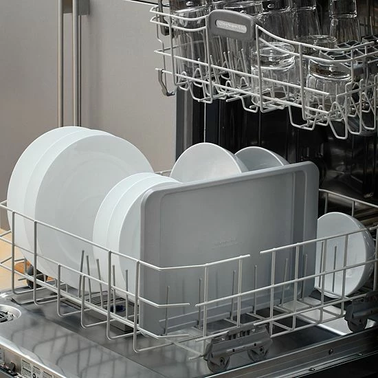 KitchenAid KE952OSNSA Nonstick Aluminized Steel 9" X 13" Baking Sheet 5 KitchenAid KE952OSNSA Nonstick Aluminized Steel 9" X 13" Baking Sheet - Image 3