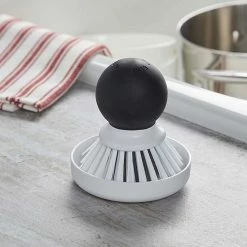 KitchenAid KE195OSBA Palm Brush With Dish Tray 7 KitchenAid KE195OSBA Palm Brush With Dish Tray -KitchenAid Shop unnamed file 1508