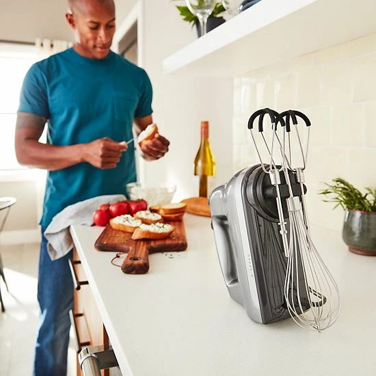 KitchenAid KHM6118 6-Speed Hand Mixer With Flex Edge Beaters Ice 7 KitchenAid KHM6118 6-Speed Hand Mixer With Flex Edge Beaters Ice - Image 5