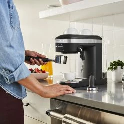 KitchenAid® KES6403BM Semi-Automatic Espresso Machine 7 KitchenAid® KES6403BM Semi-Automatic Espresso Machine -KitchenAid Shop unnamed file 297